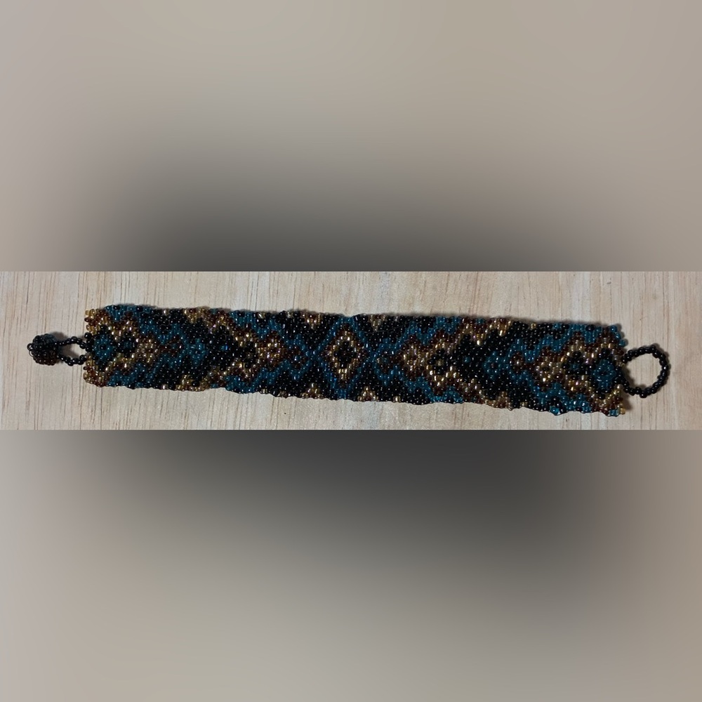 Native American Seed Bead Bracelet Southwestern Geometric Design